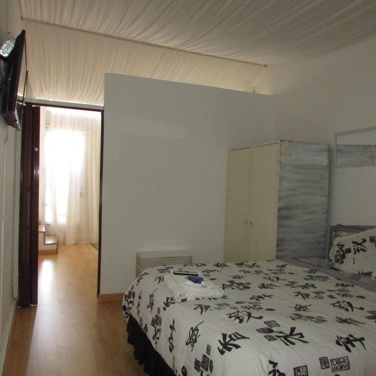 Casa De Huespedes Shalom Victoria Guest House Bogota Exterior photo